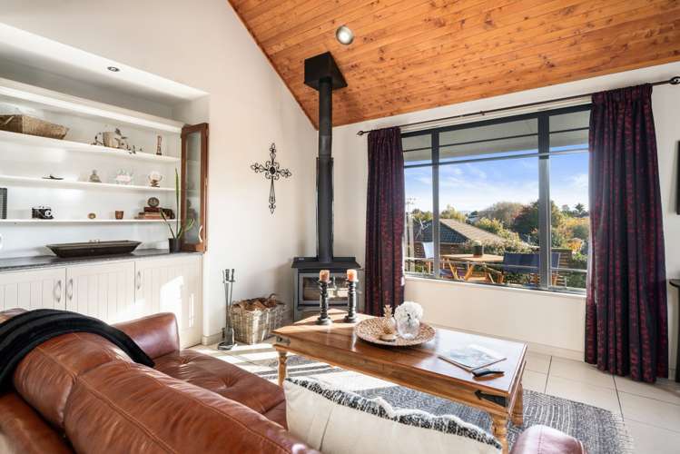 35 Honeysuckle Lane Ohauiti_4