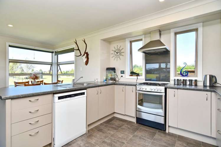 133 Riverside Road Okuku_5