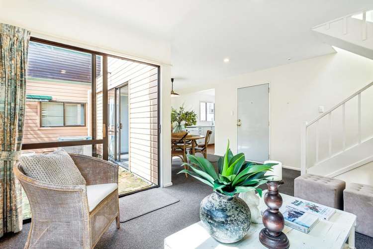 2/46 Brockworth Place Riccarton_6