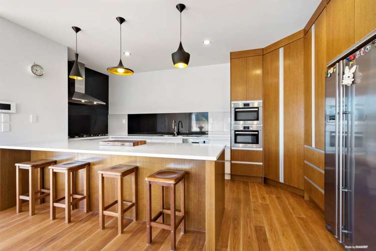 79 Intrepid Crescent Beachlands_4