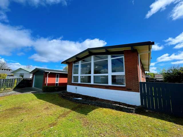 Traditional Family Living in Prime Location - Riverlea