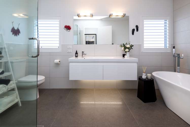 15 Oceania Place Mellons Bay_18