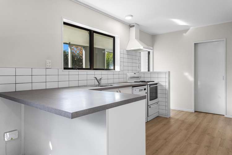 21 Ratima Place_3