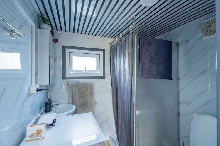 499 Avon Road Tisbury_35