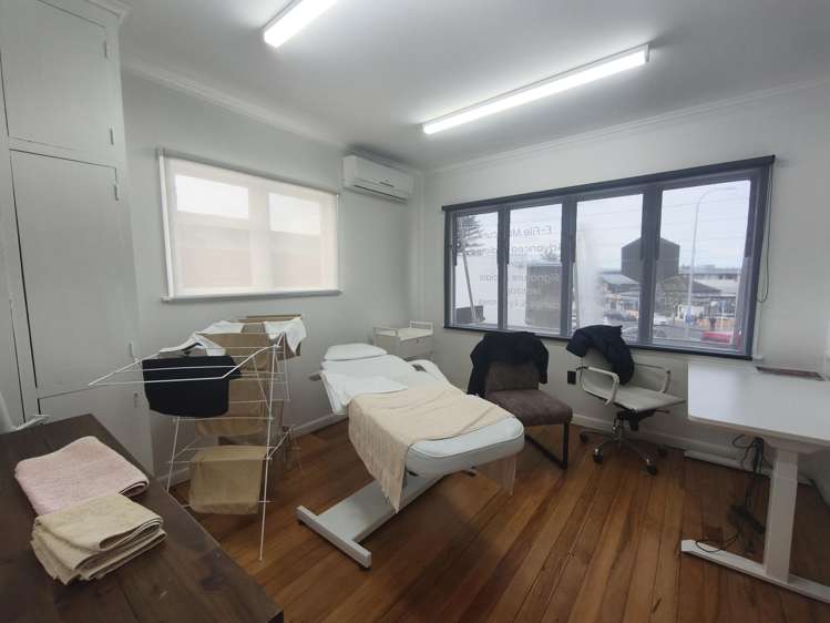 C/7 Hurstmere Road Takapuna_5