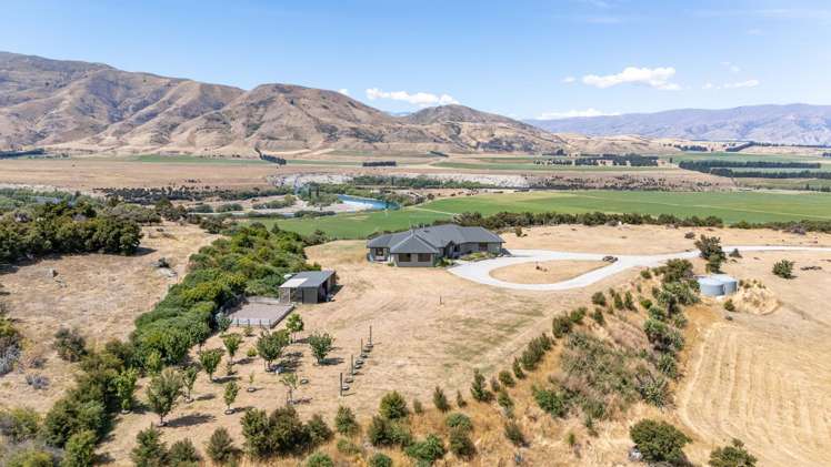 171 Pukekowhai Drive Queensberry_38