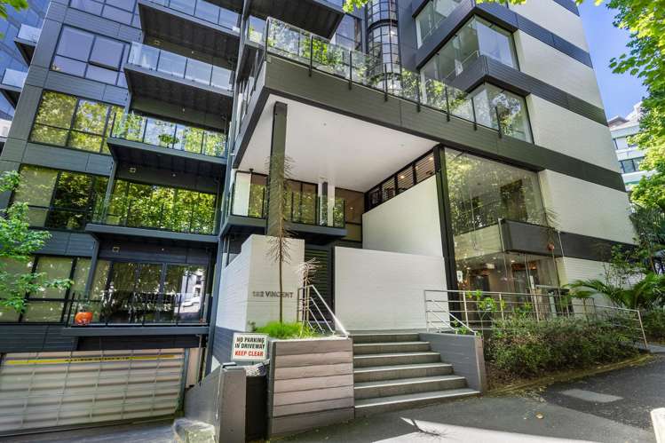 2F/132 Vincent Street City Centre_14