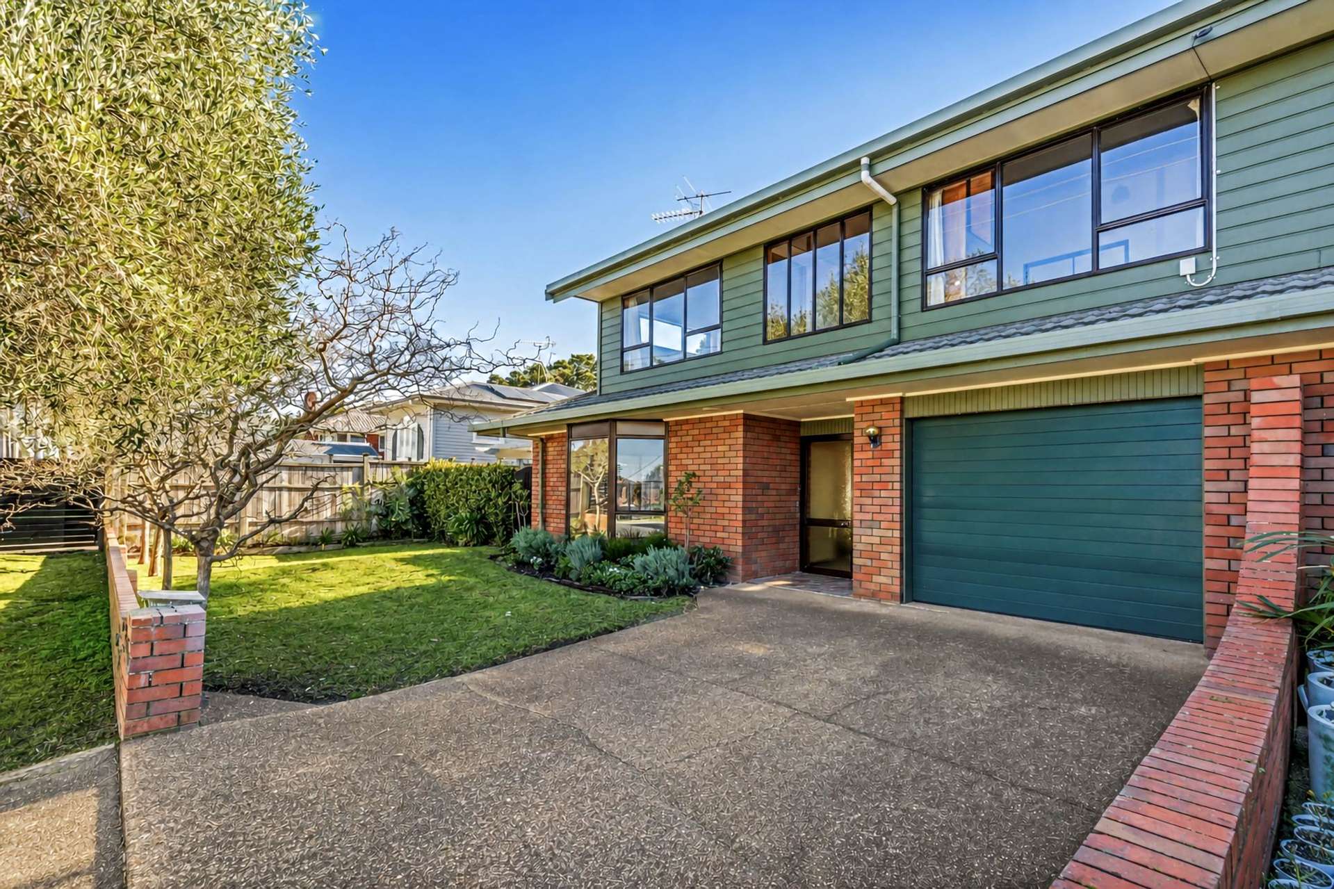 1/20A Old Lake Road Devonport_0