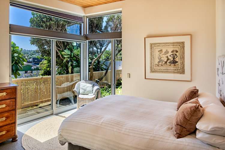 16 Bothamley Lane Titahi Bay_17