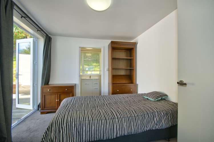 8b Moss Lane Fernhill/Sunshine Bay_10