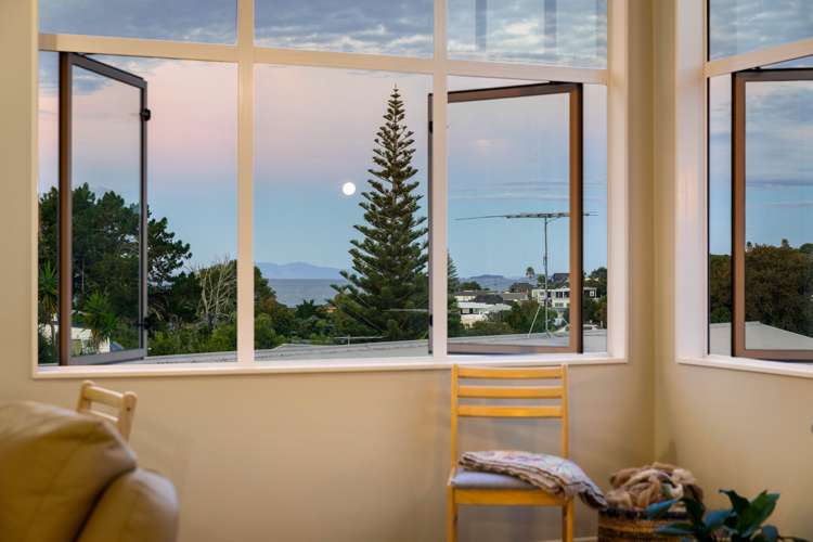 29 Korotaha Terrace Rothesay Bay_6