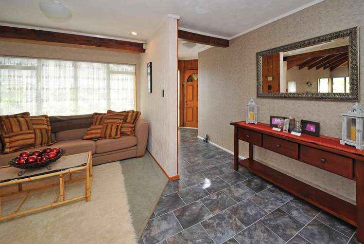 15 Rakaia Rise Clover Park_7