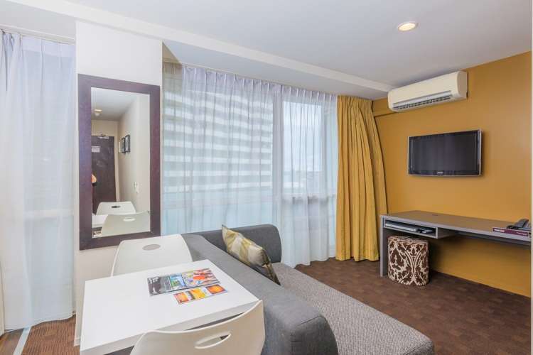 1305/10 Waterloo Quadrant Auckland Central_2