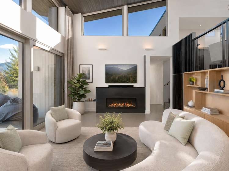 52 Suburb Street Queenstown Hill_2