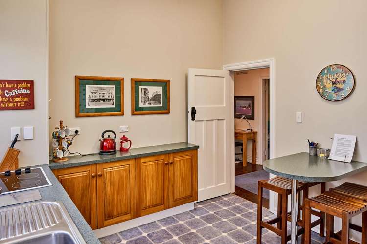 296 Oriental Parade Oriental Bay_5