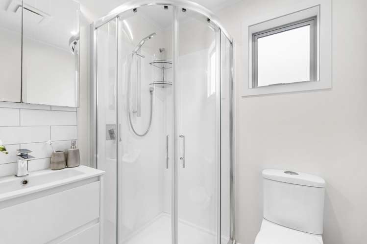 281 Cove Road Waipu_28