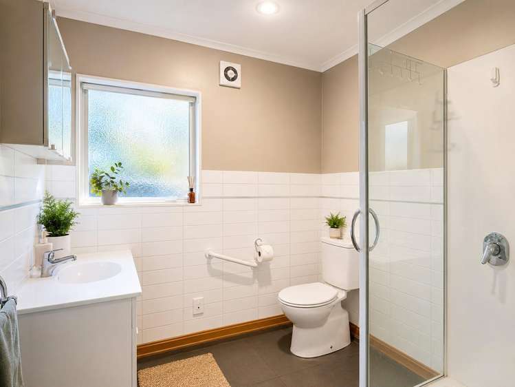 A/69 Murphys Road Springlands_4