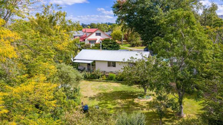 37 Ellison Street Otane_13