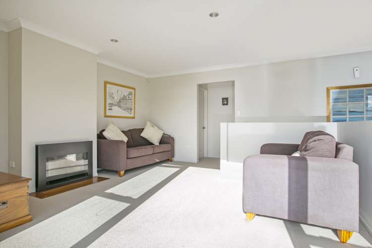 22 Balfour Crescent Castlepoint_7