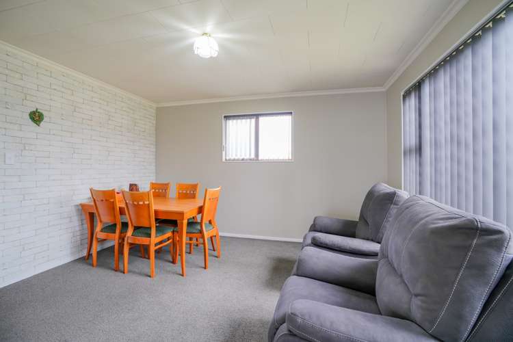 8 Myers Street Waikiwi_13