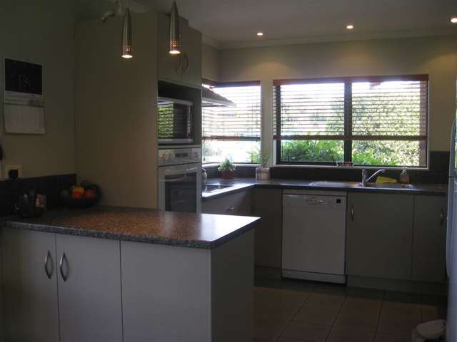 18 Ocean Breeze Drive Waihi Beach_3