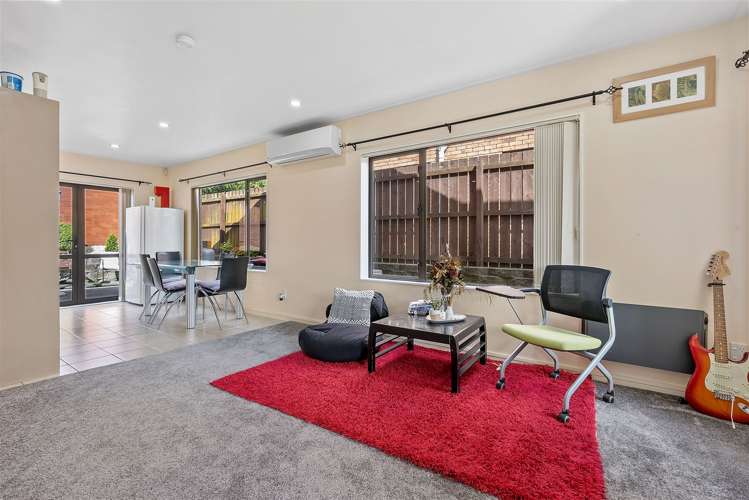 6 Whitbourne Heights Manurewa_4