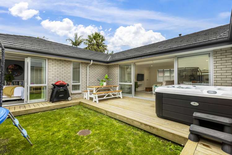 28 Waituarua Drive Takanini_12