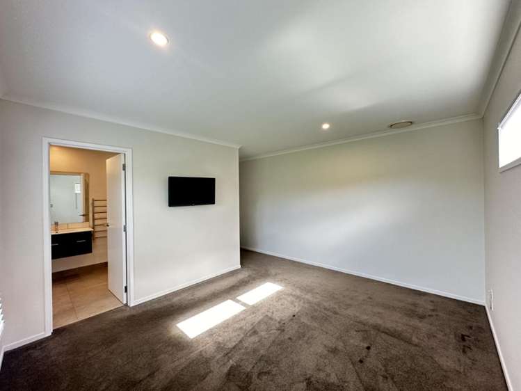 23 Helenvale Crescent 1765_6
