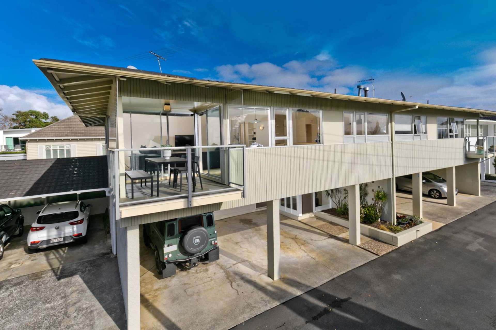 3/276 Hurstmere Road Takapuna_0