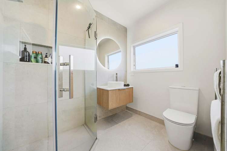 14 Richards Avenue Forrest Hill_25
