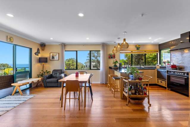 6 Berridge Road Muriwai Beach_1