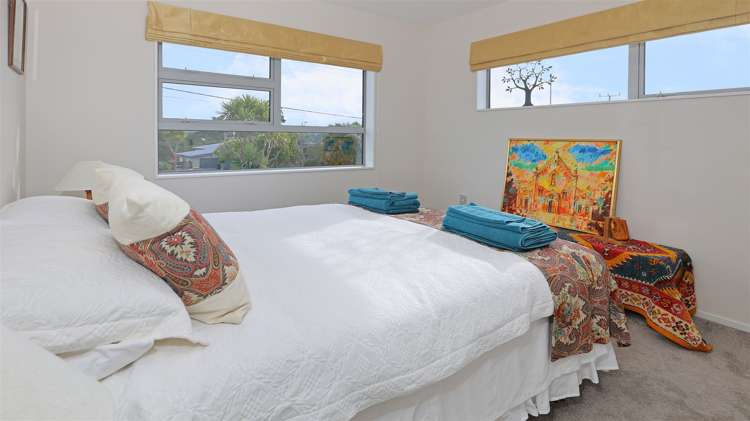 114 Lake Panorama Drive Henderson Valley_11