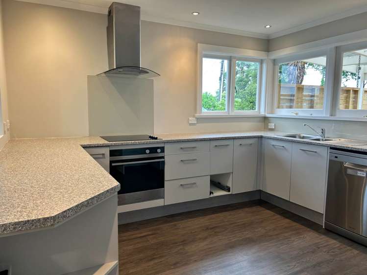 41 Woodlands Crescent Browns Bay_7