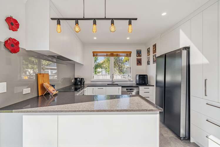 8 Snell Grove Clouston Park_9