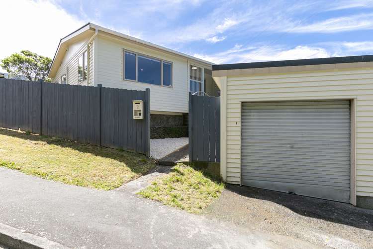 2 Downing Street Crofton Downs_11