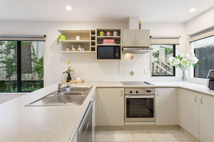 10 Nagle Place Golflands_5