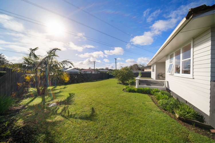 29 Capstick Road Otara_16