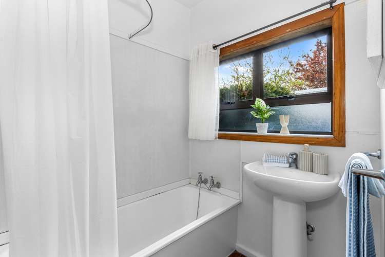 861 Ferry Road Woolston_6