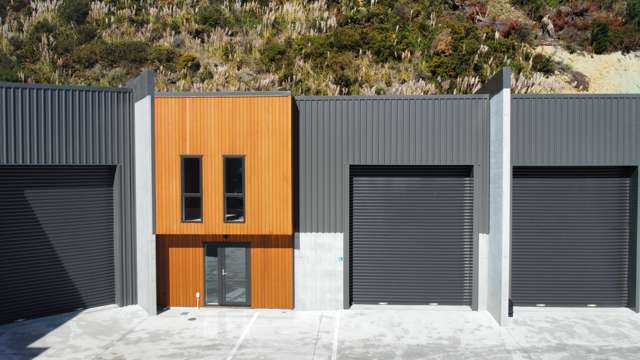 Unit 4/43-45 Thomas Neal Crescent Trentham_1