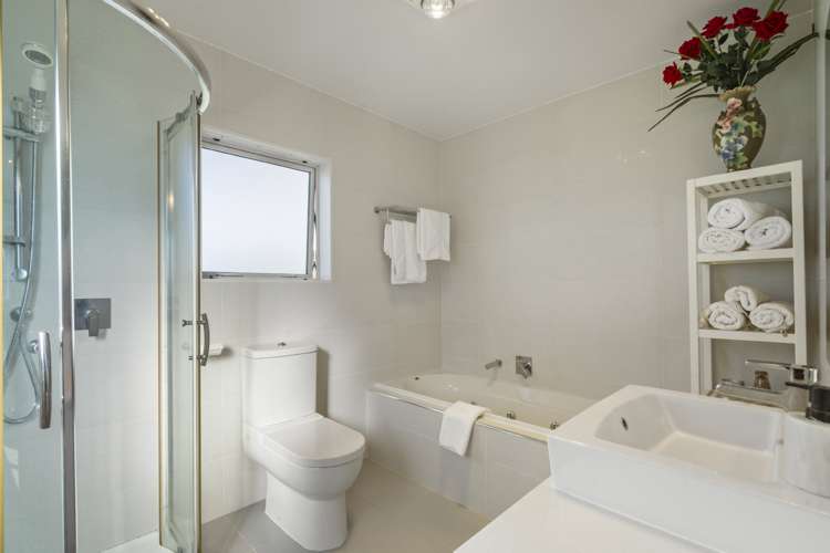 5 Bintulu Place Fairview Heights_23