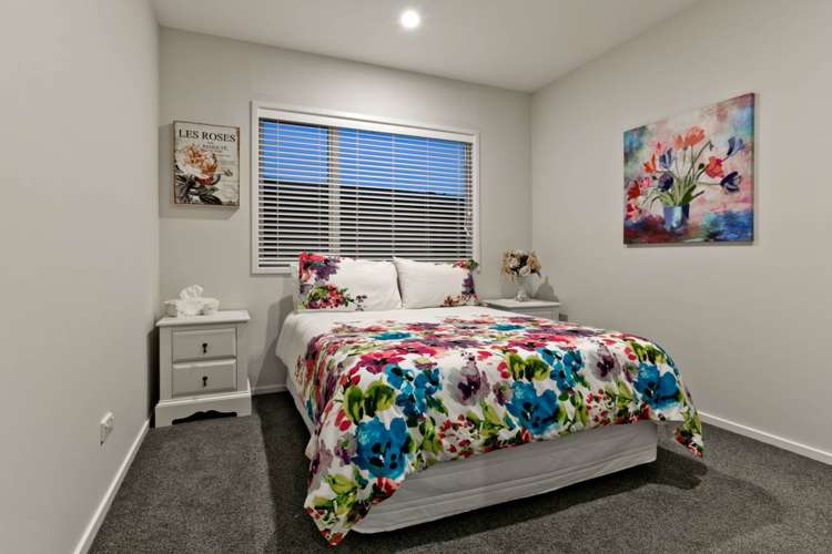 64 Colonial Drive Silverdale_16