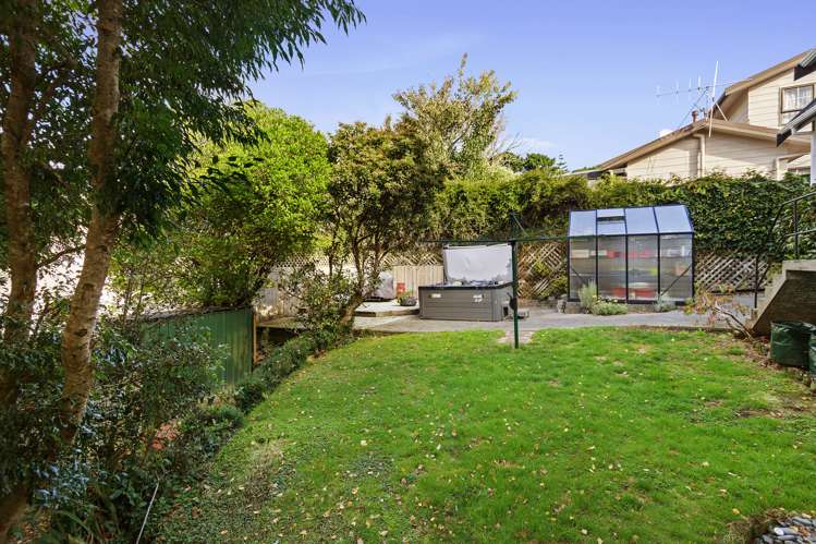 6 Duval Grove Tawa_18