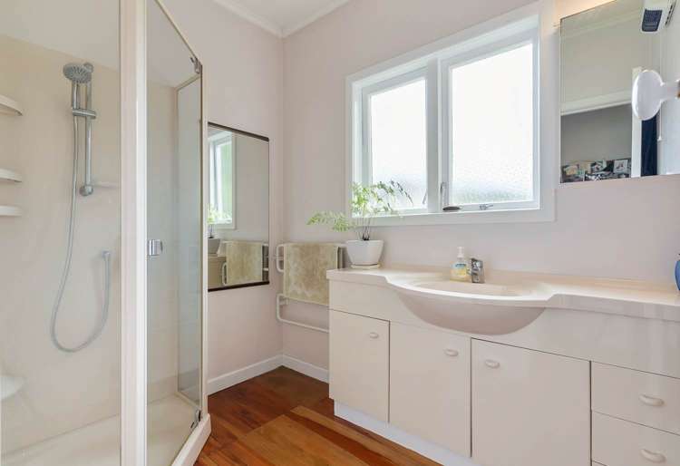 105 The Drive Epsom_5