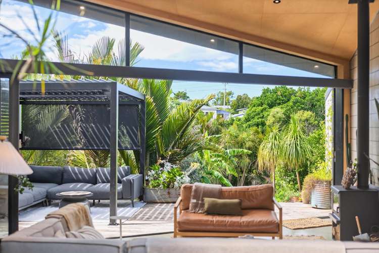 12 Ridge Road Oneroa_15