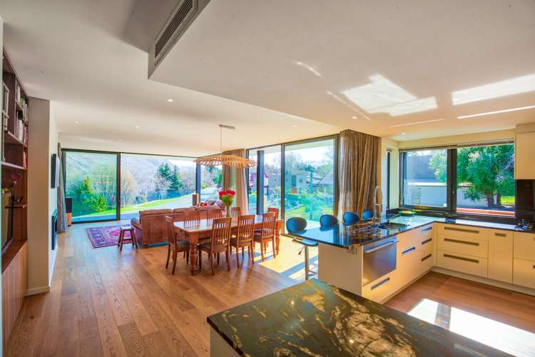 221 Lakeside Road Wanaka_5