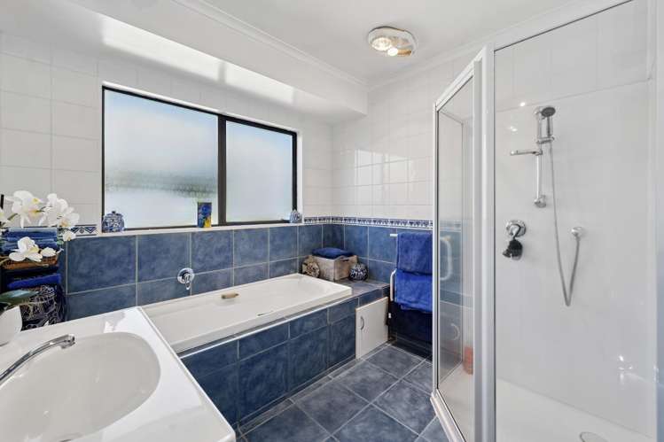 9 Gillies Avenue Central_18