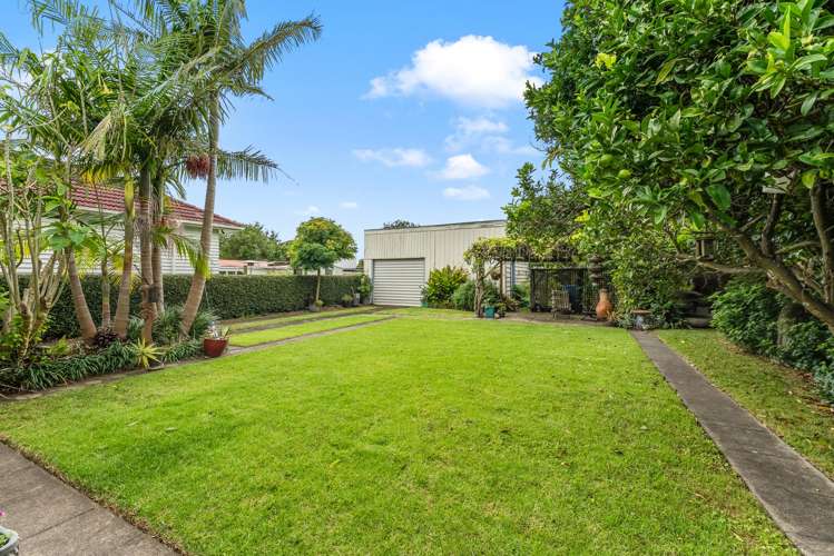 55 Coronation Road Mangere Bridge_7