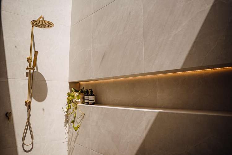 12 Tangaroa Street Point England_27