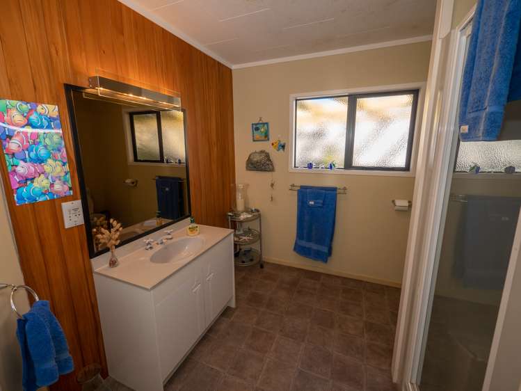 47 Seaview Road Cable Bay_19