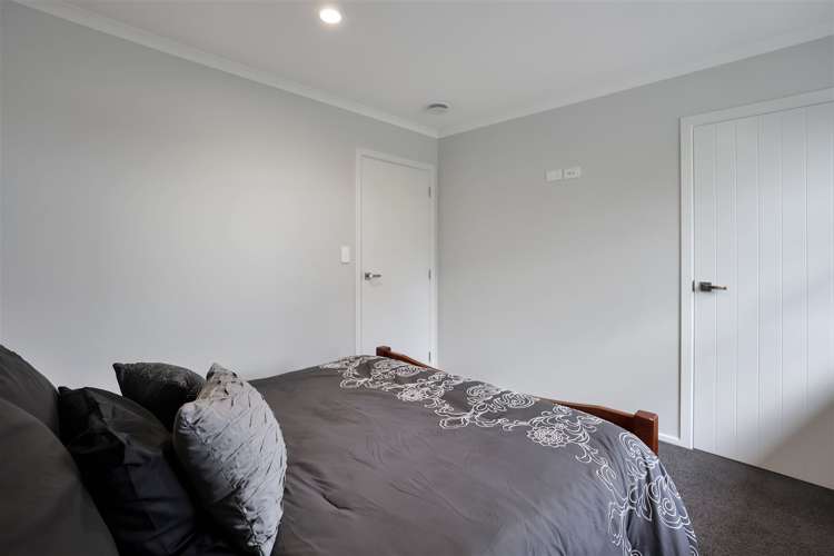 2 Douglas Drive Allenton_17